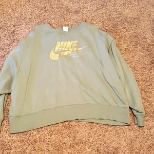 EUC Nike Green Sweatshirt with Gold Glitter Size 3X